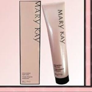 Extra Emollient Night Cream Mary Kay